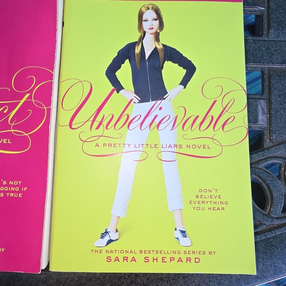 3 books from Prettt Little Liars novel Unbelievable, Flawless & Perfect - Picture 4 of 8